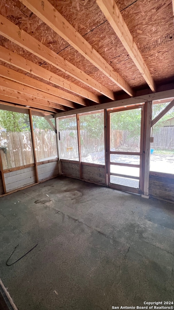 view of unfurnished sunroom