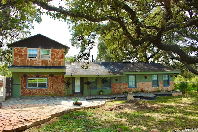 view of front facade featuring a patio area