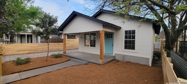 view of front of house with covered porch