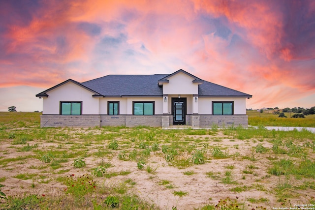 view of front of property