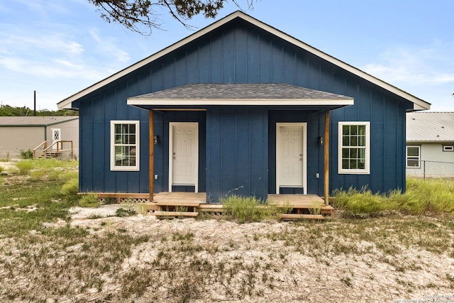 view of front of house