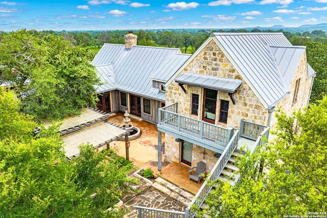 view of front of home featuring a patio area