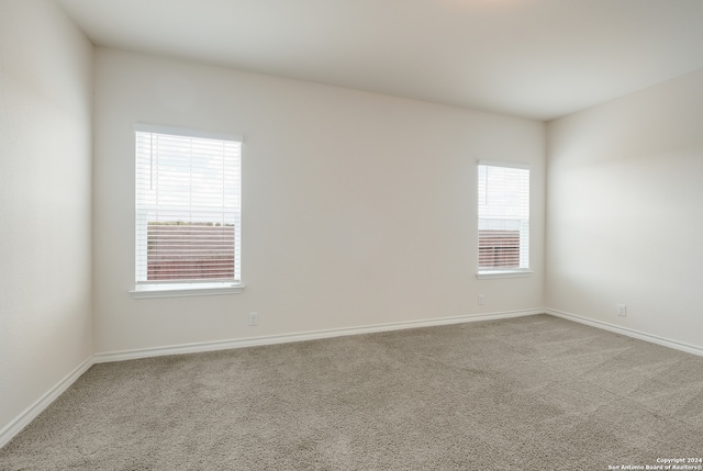 view of carpeted spare room