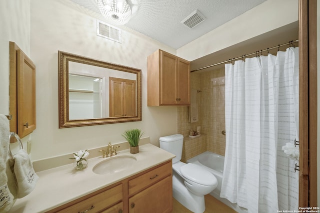 2300 Nacogdoches Rd Unit 232-I, San Antonio, TX 78209 - full bath with toilet, vanity, visible vents, and shower / bathtub combination with curtain