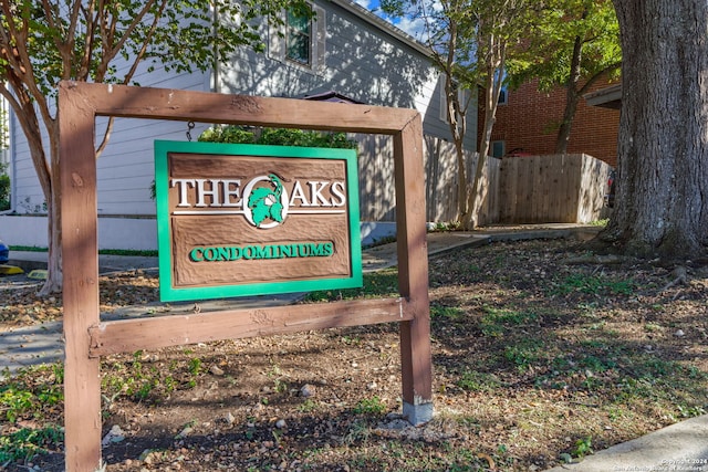 view of community / neighborhood sign