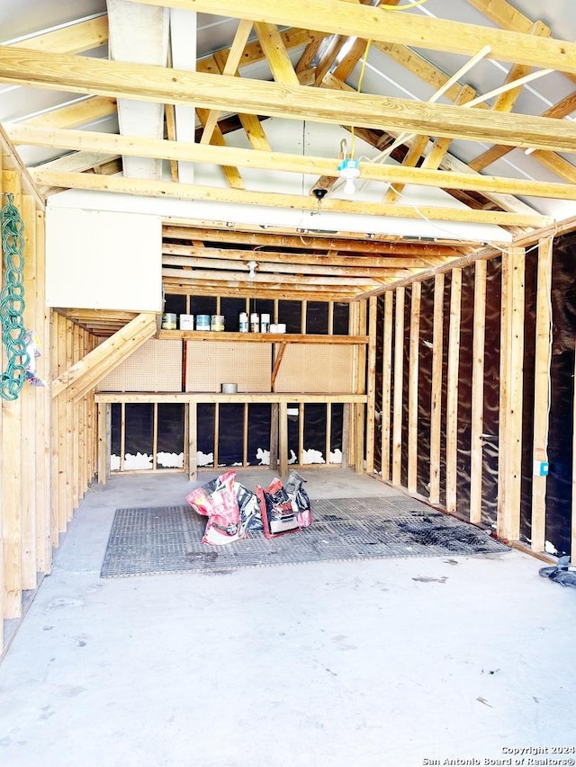 133 Rio Grande St, Uvalde, TX 78801 - view of garage