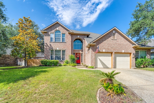 front of property with a front lawn