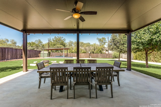 view of patio with ceiling fan