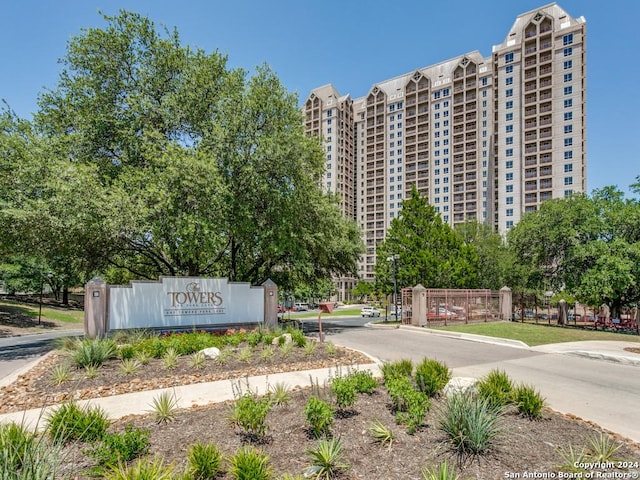 1 Towers Park Ln Unit 804, San Antonio, TX 78209 - view of community sign