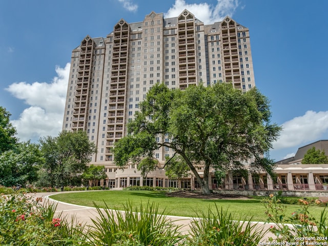 view of building exterior