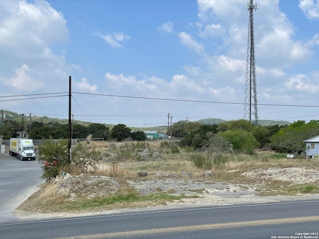 Listing photo 3 for LOT2 Fm 1283, Lakehills TX 78063