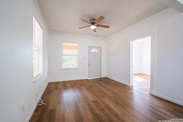 foyer entrance featuring dark hardwood / wood-style floors and ceiling fan