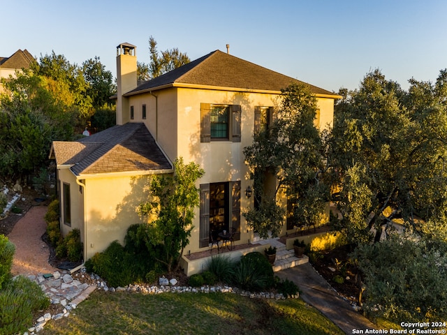 view of front of property