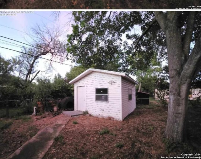 view of outbuilding