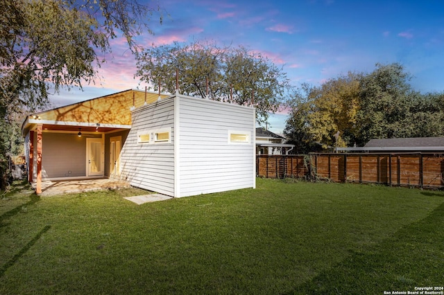 exterior space featuring a yard