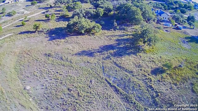 Listing photo 3 for 221 Overlook Dr, Fredericksburg TX 78624