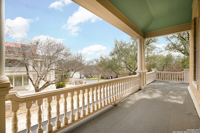 balcony with a porch