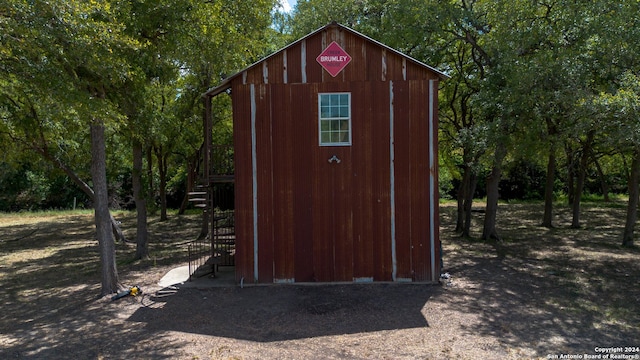 view of outbuilding