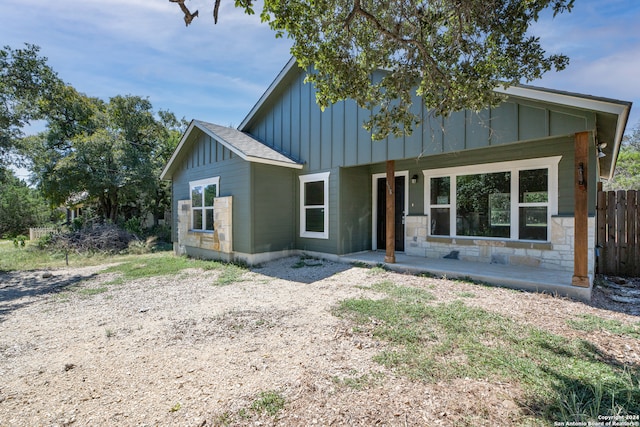 view of front of home