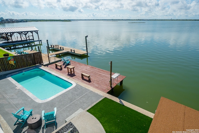 view of dock featuring a water view