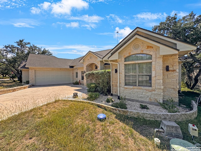 Listing photo 2 for 1925 Glenn Dr, Canyon Lake TX 78133