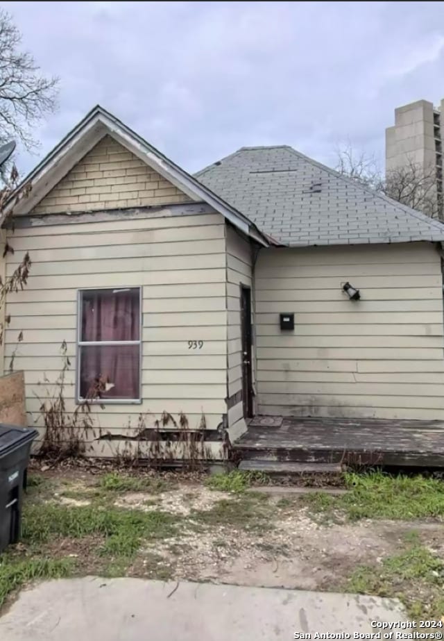 view of back of house