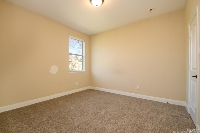 view of carpeted spare room