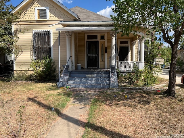 view of front of property with covered porch