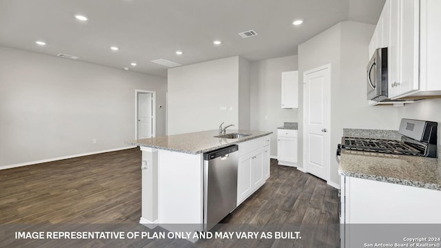 kitchen featuring an island with sink, dark wood finished floors, appliances with stainless steel finishes, visible vents, and recessed lighting