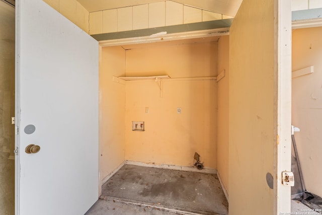 laundry room featuring washer hookup