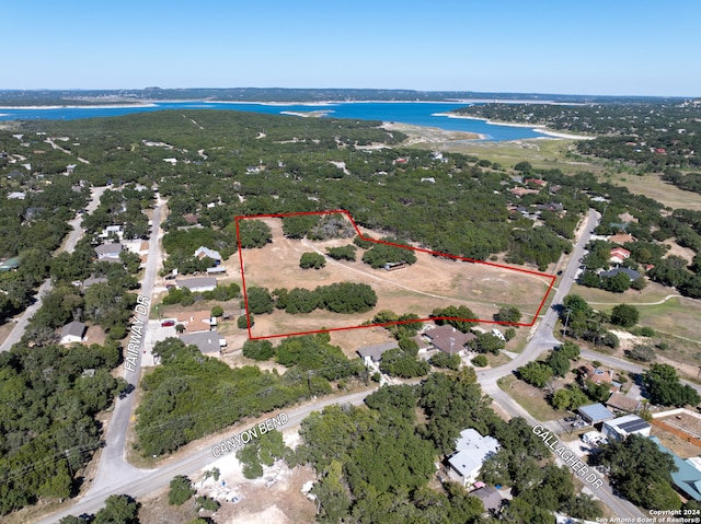 Listing photo 2 for 405 Watts Ln, Canyon Lake TX 78133