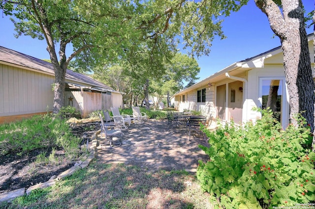 view of yard with a patio area