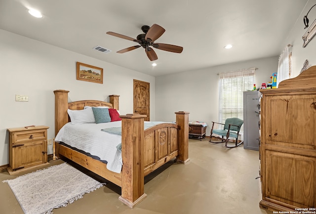 bedroom featuring ceiling fan