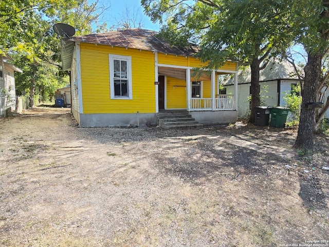 view of front of house with a porch