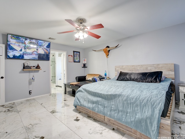 bedroom with ceiling fan