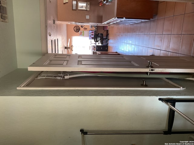 kitchen featuring decorative backsplash