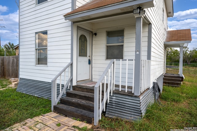 view of property entrance