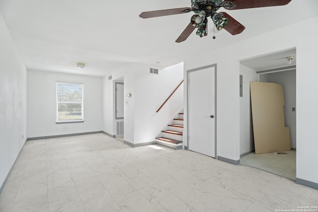 empty room with ceiling fan