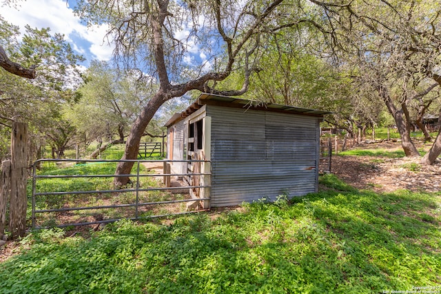 view of outbuilding