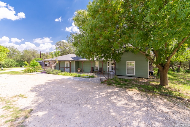 view of front of house featuring covered porch