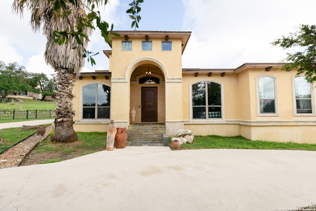 view of front of home