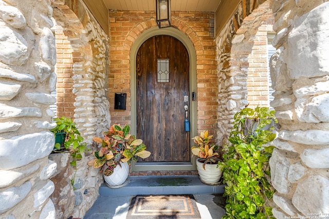 view of property entrance