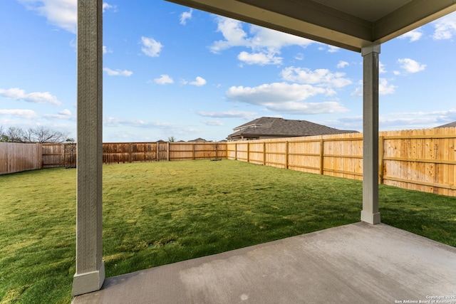 view of yard with a patio area