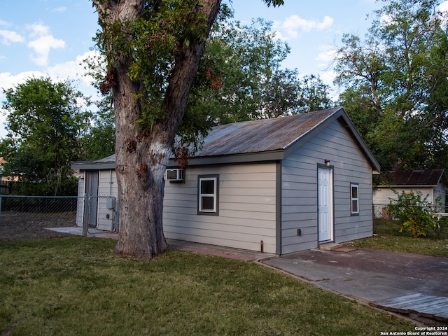 exterior space with a yard