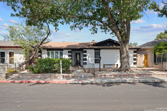 view of front of home