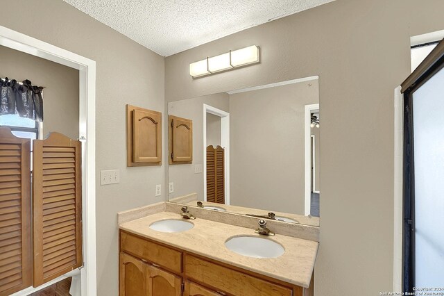 6776 Green Valley Rd, Cibolo, TX 78108 - interior space with french doors, wood finished floors, a textured ceiling, and a ceiling fan