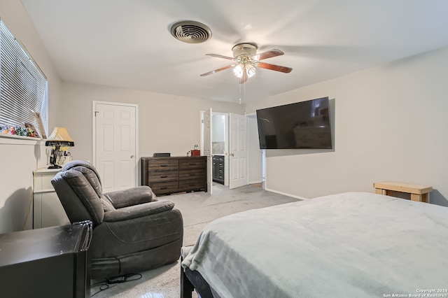 bedroom featuring ceiling fan