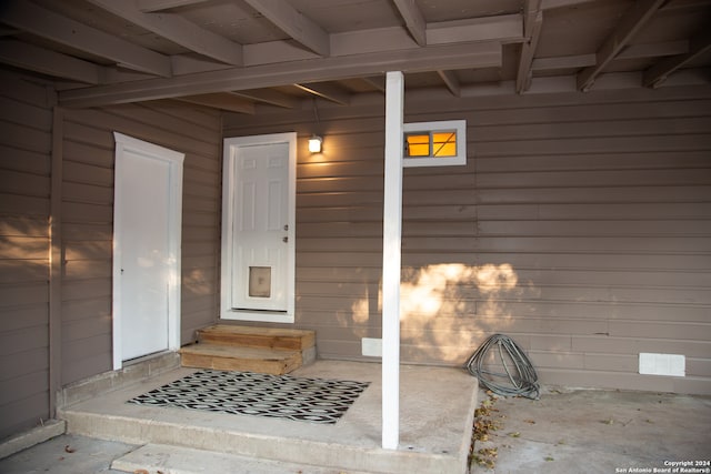 view of entrance to property