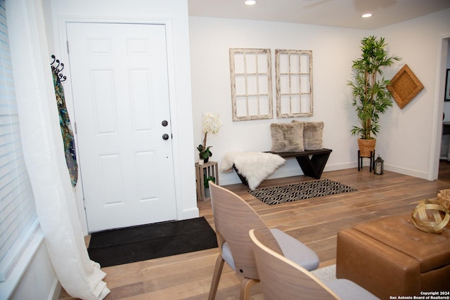 219 N San Horacio Ave, San Antonio, TX 78237 - entryway with wood finished floors, recessed lighting, and baseboards