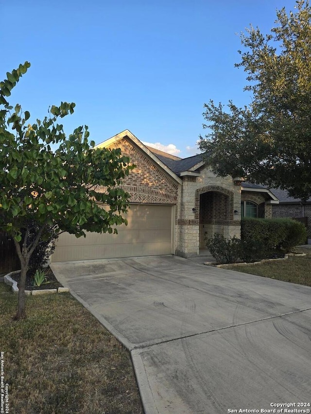 view of front of house featuring a garage